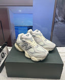 Balanc white grey