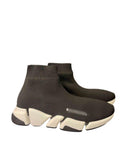 Runner sneakers